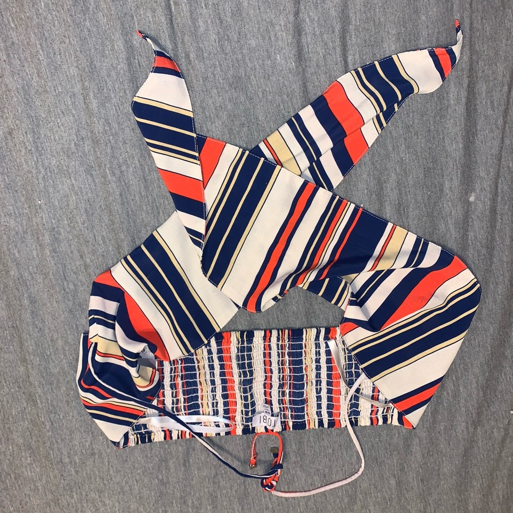 CROP TOP - Picture 2 of 2